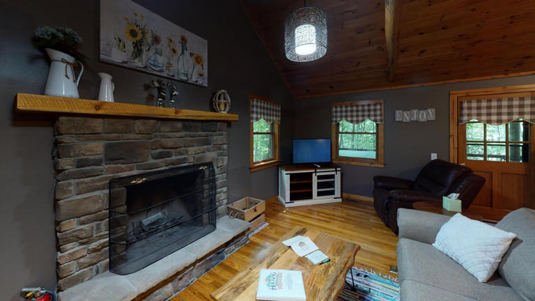 hocking hills cabins nestled away fireplace