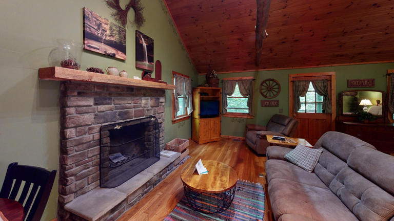 hocking hills cabins sweet seclusion living room