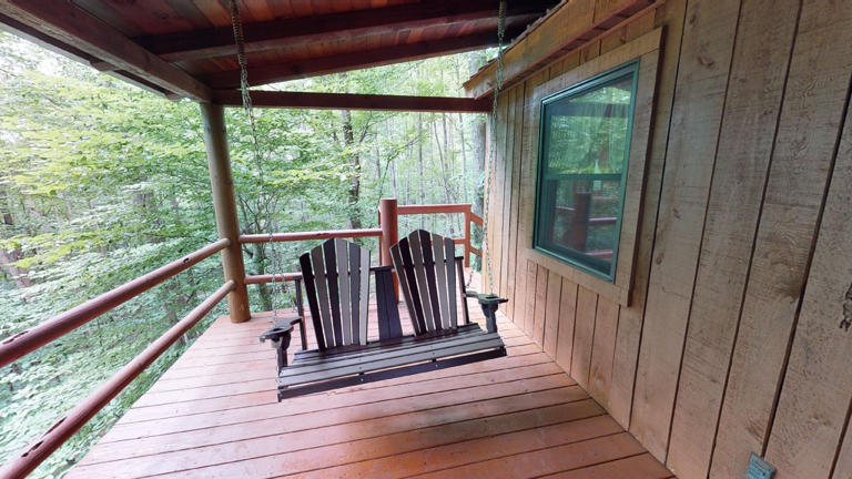 hocking hills cabins sweet seclusion swing on deck